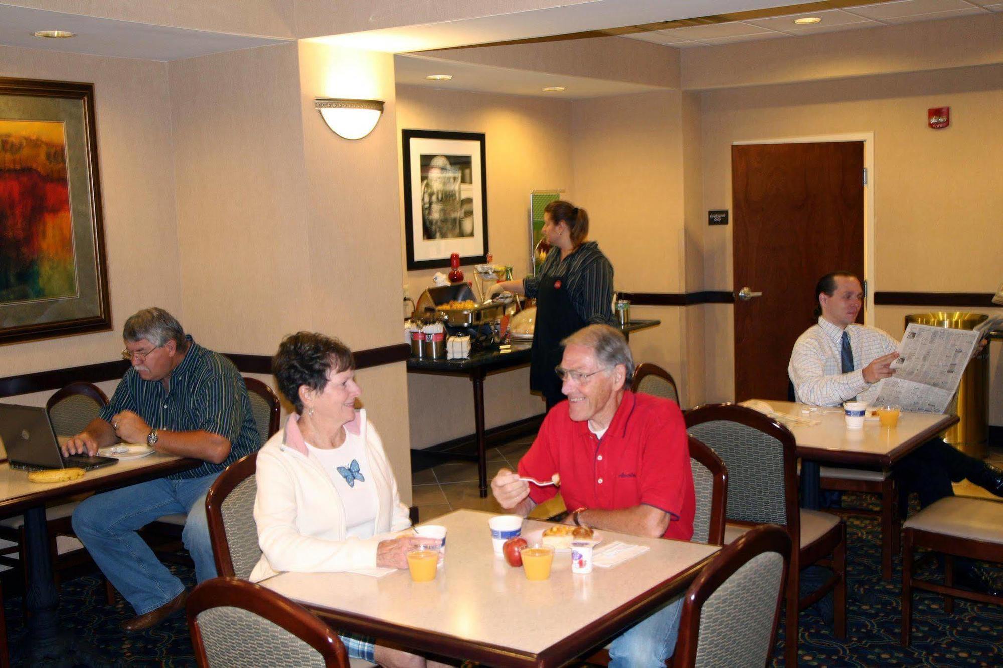 Hampton Inn Maysville Restaurace fotografie